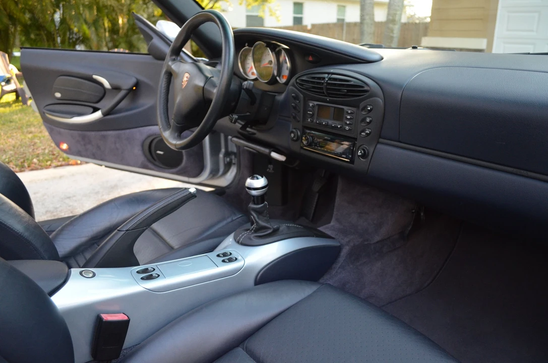 2002 Porsche 986 Boxster S - Image 11 of 16