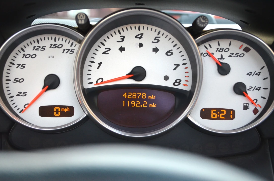 2002 Porsche 986 Boxster S - Image 12 of 16