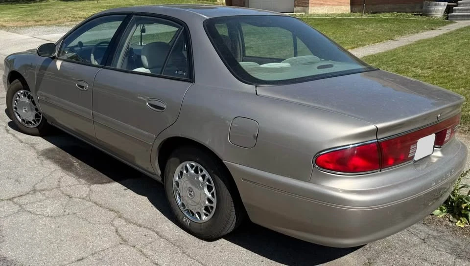 2002 Buick Century - Image 3 of 3