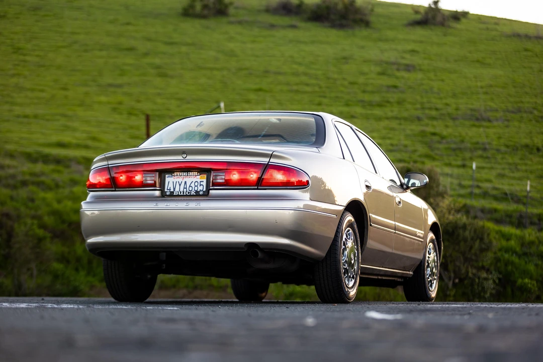 2002 Buick Century - Image 19 of 31