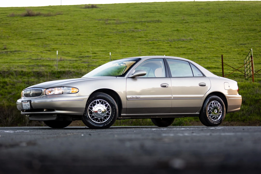 2002 Buick Century - Image 11 of 31