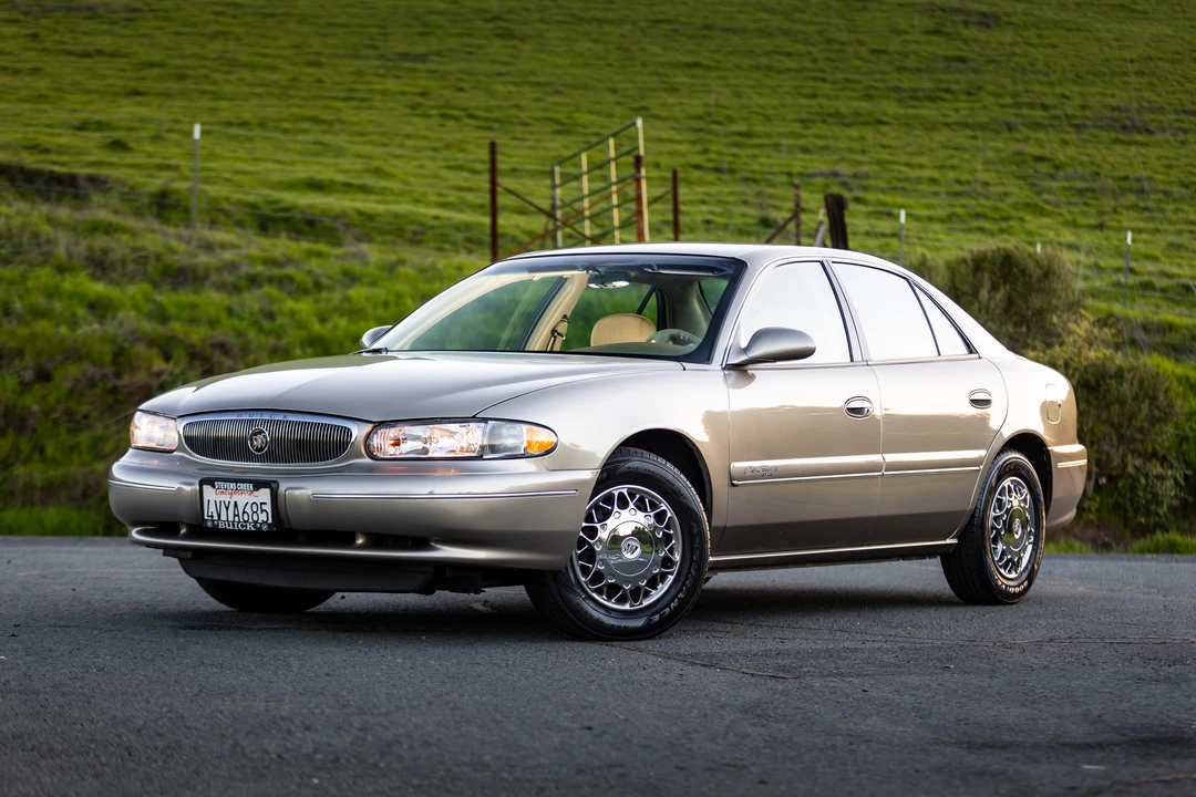 2002 Buick Century - Image 10 of 31