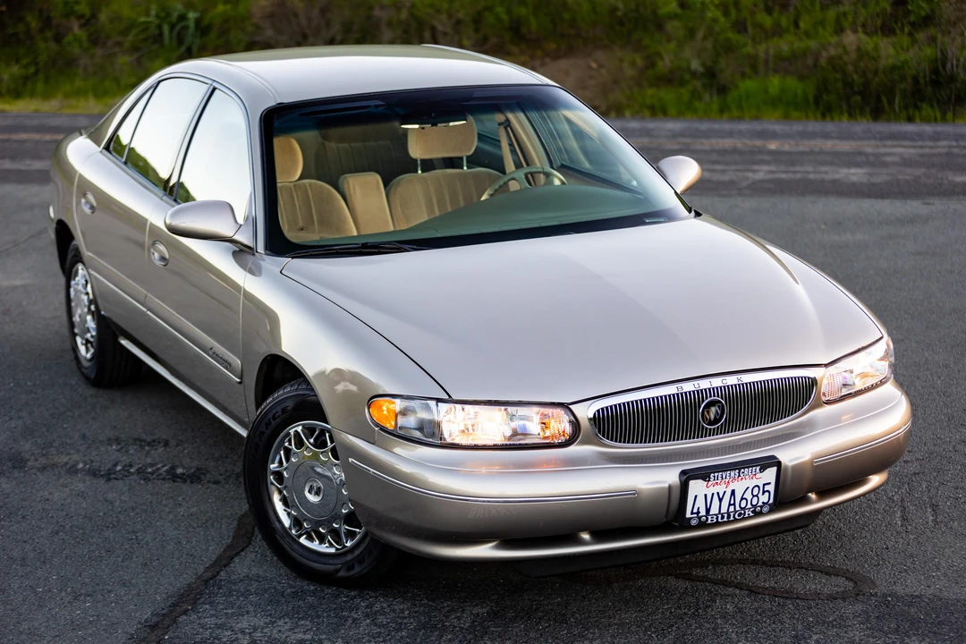 2002 Buick Century - Image 29 of 31