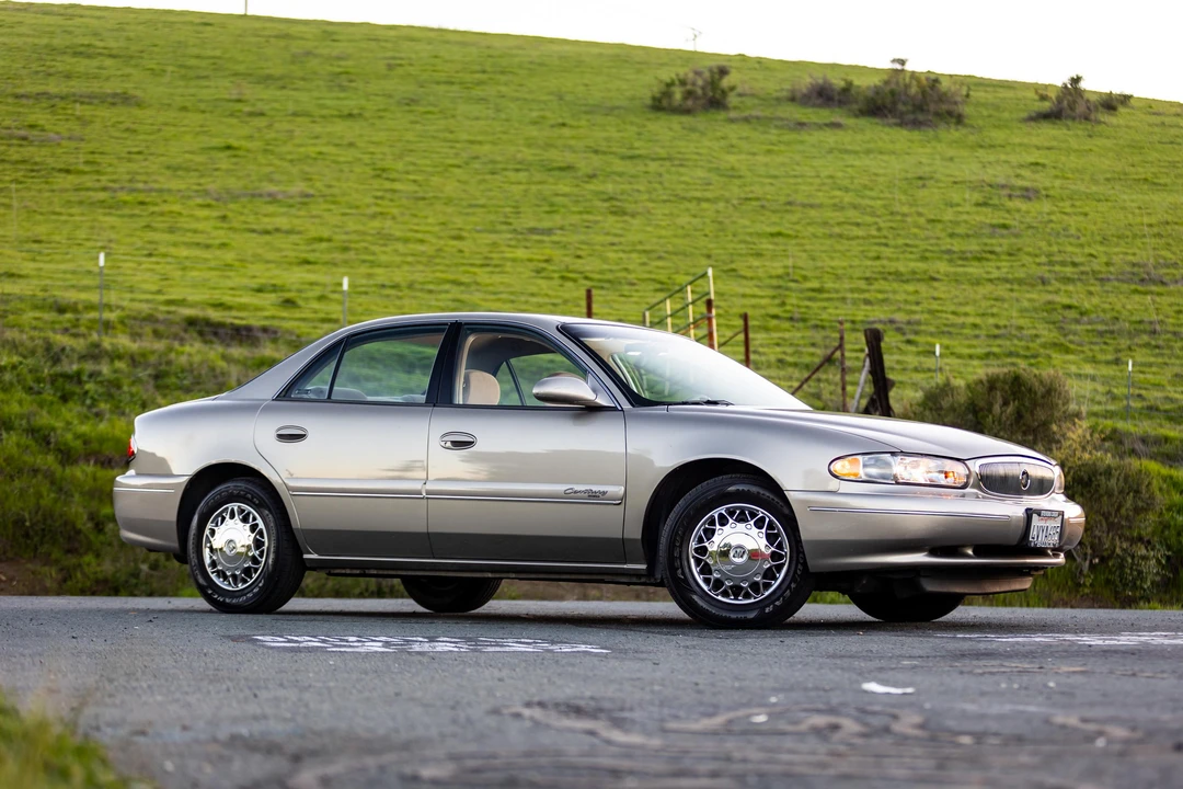 2002 Buick Century - Image 24 of 31