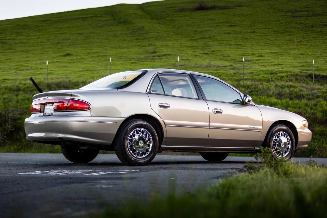 2002 Buick Century - Image 22 of 31