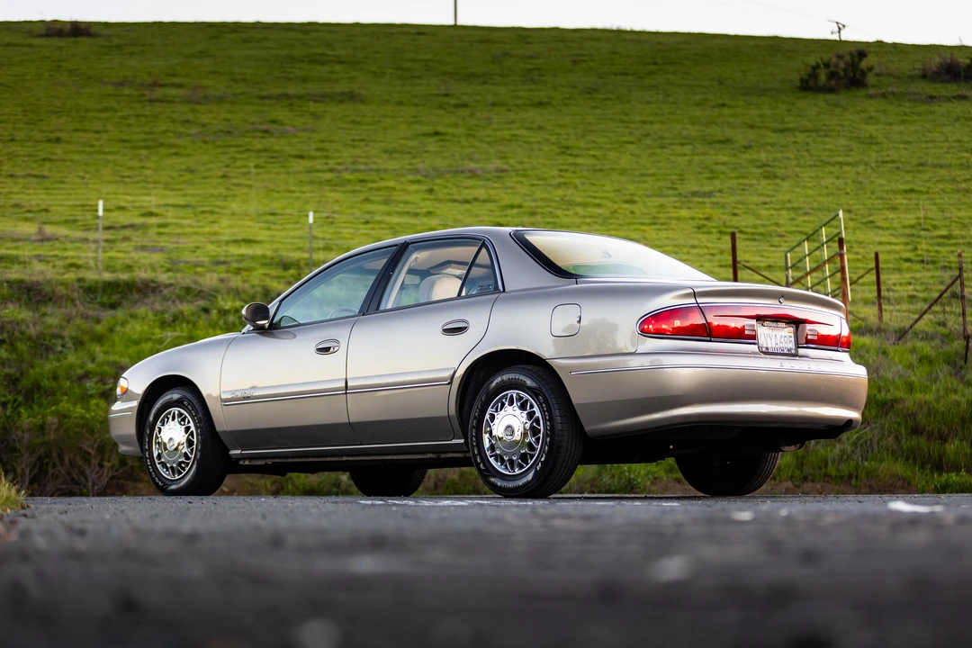 2002 Buick Century - Image 12 of 31