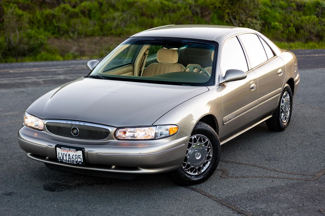 2002 Buick Century - Image 7 of 31