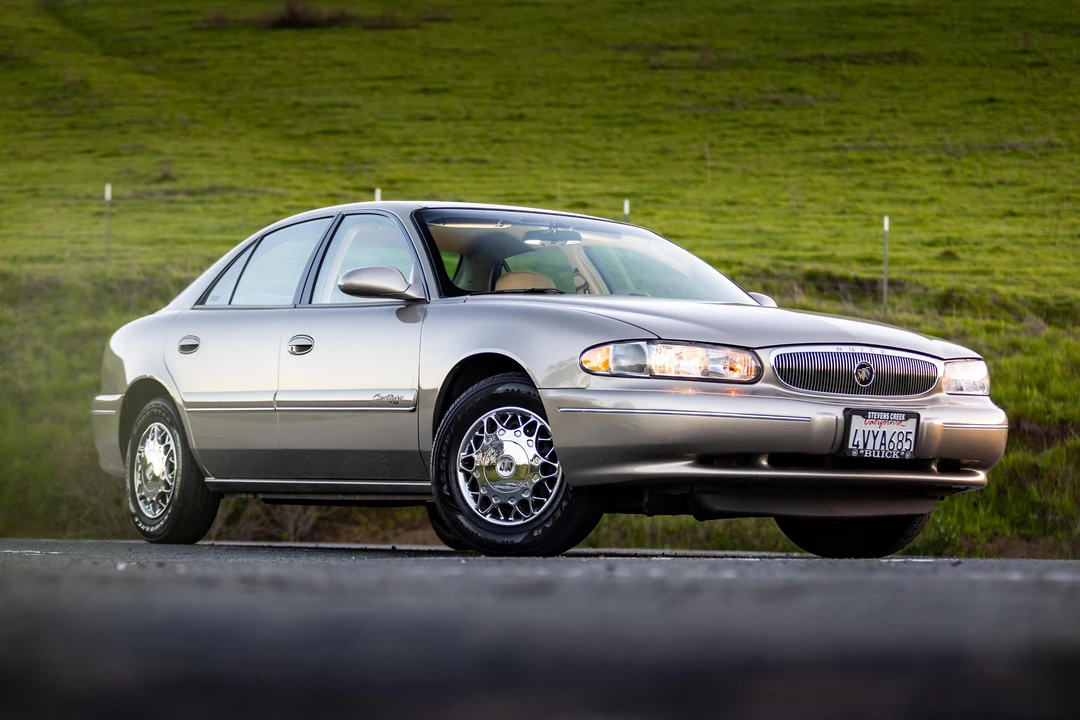 2002 Buick Century - Image 27 of 31