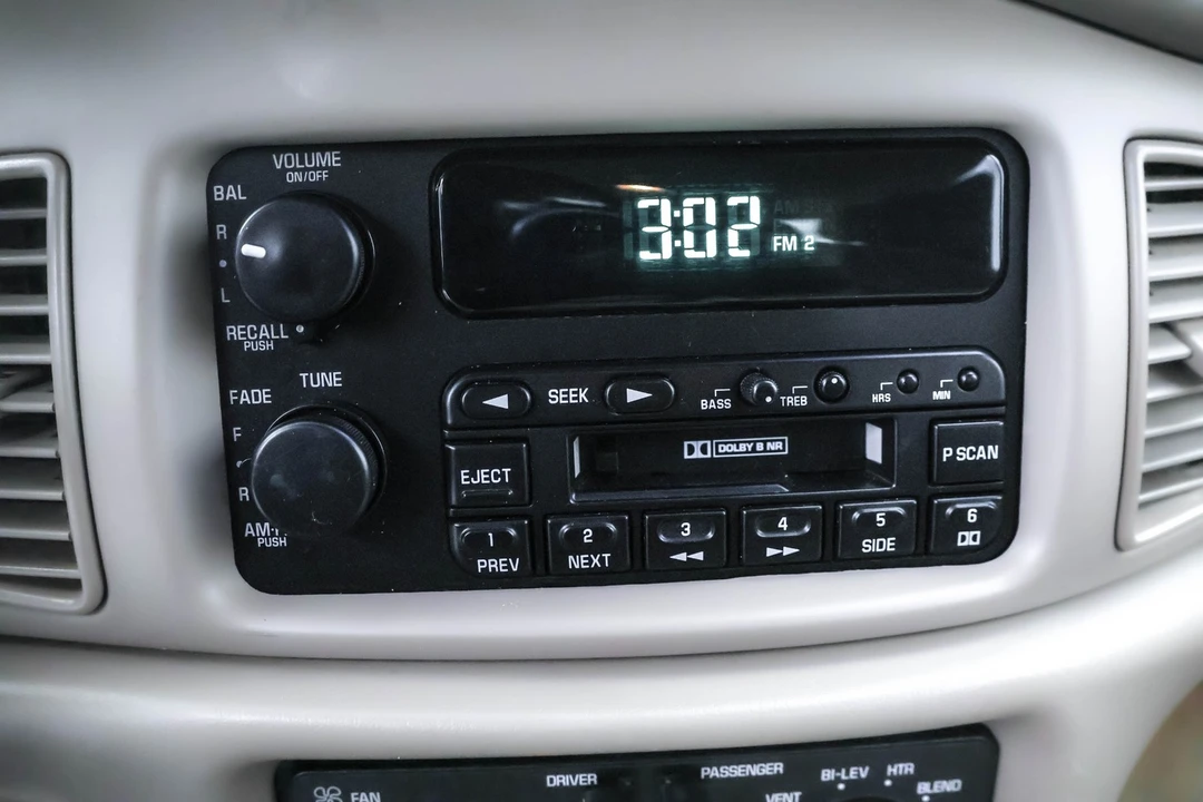 2002 Buick Century - Image 12 of 21