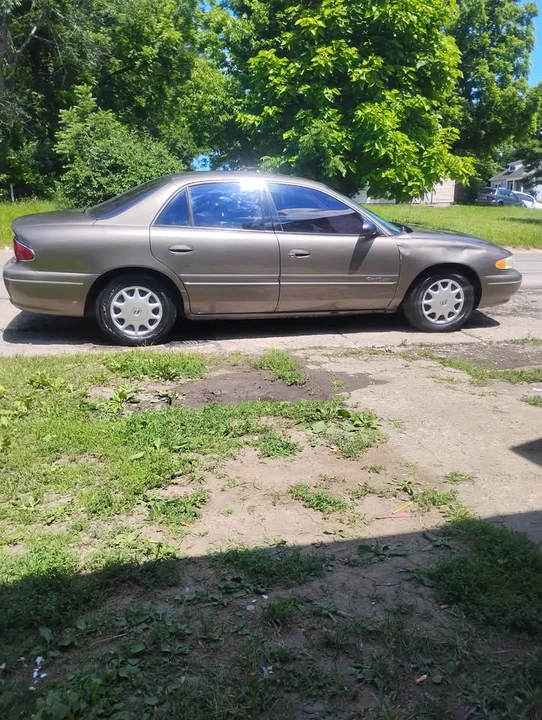 2002 Buick Century - Image 4 of 6