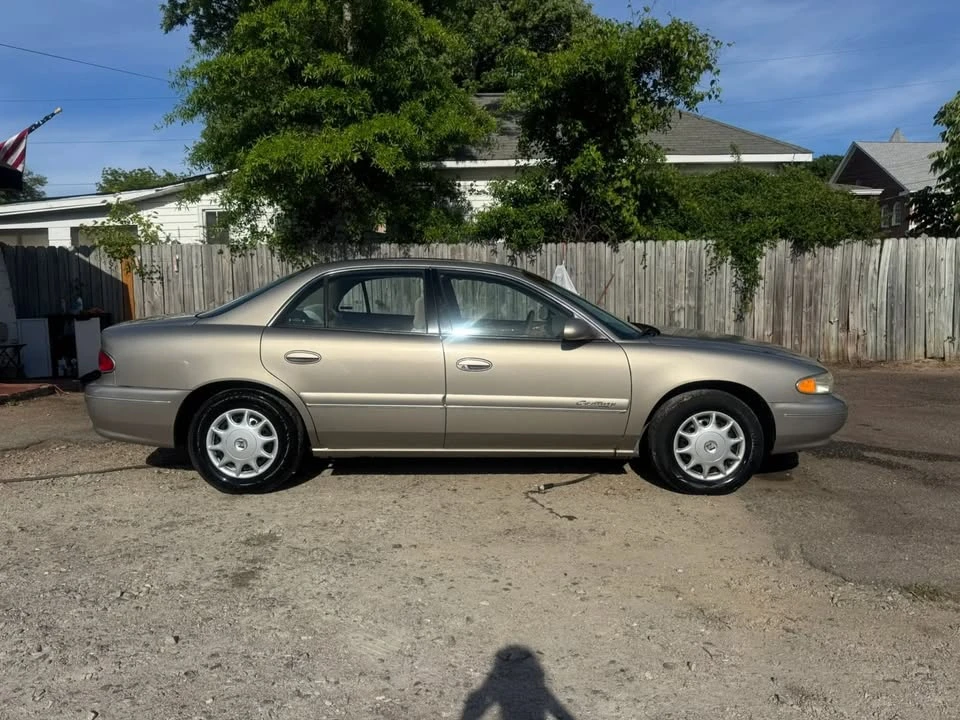 2002 Buick Century - Image 2 of 17