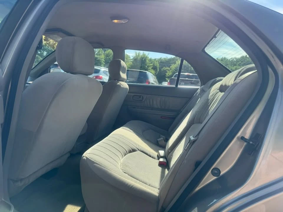 2002 Buick Century - Image 9 of 17