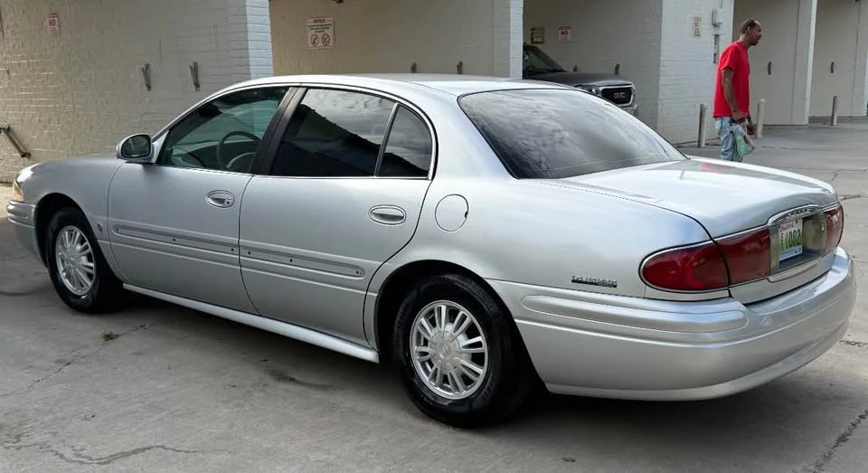 2002 Buick LeSabre - Image 3 of 4