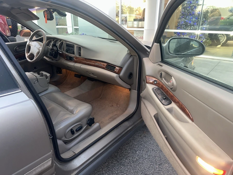 2002 Buick LeSabre - Image 9 of 10