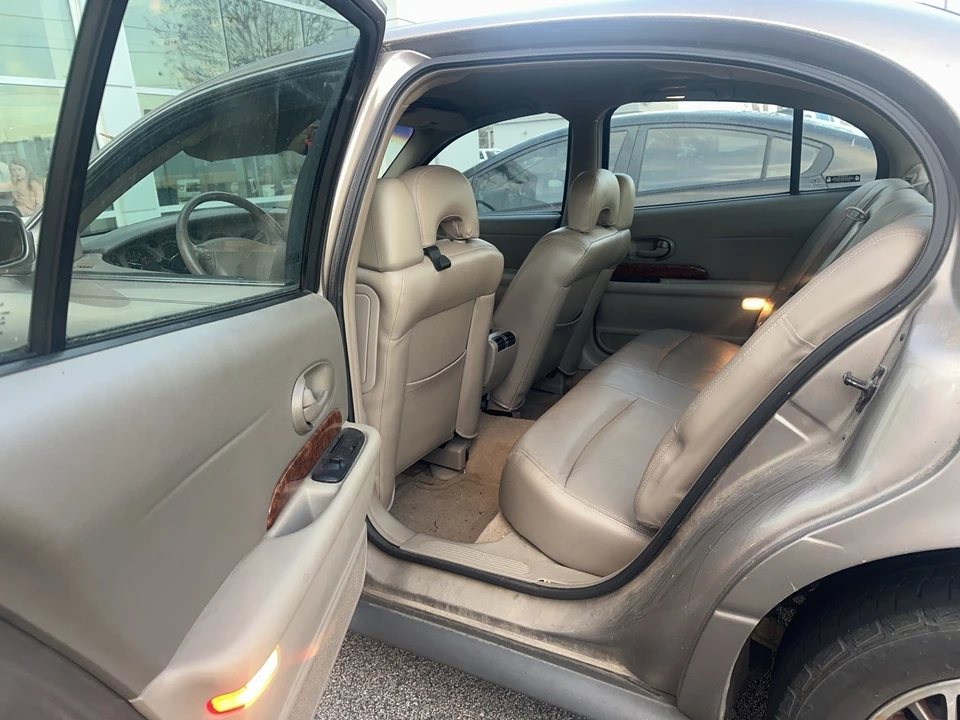 2002 Buick LeSabre - Image 6 of 10