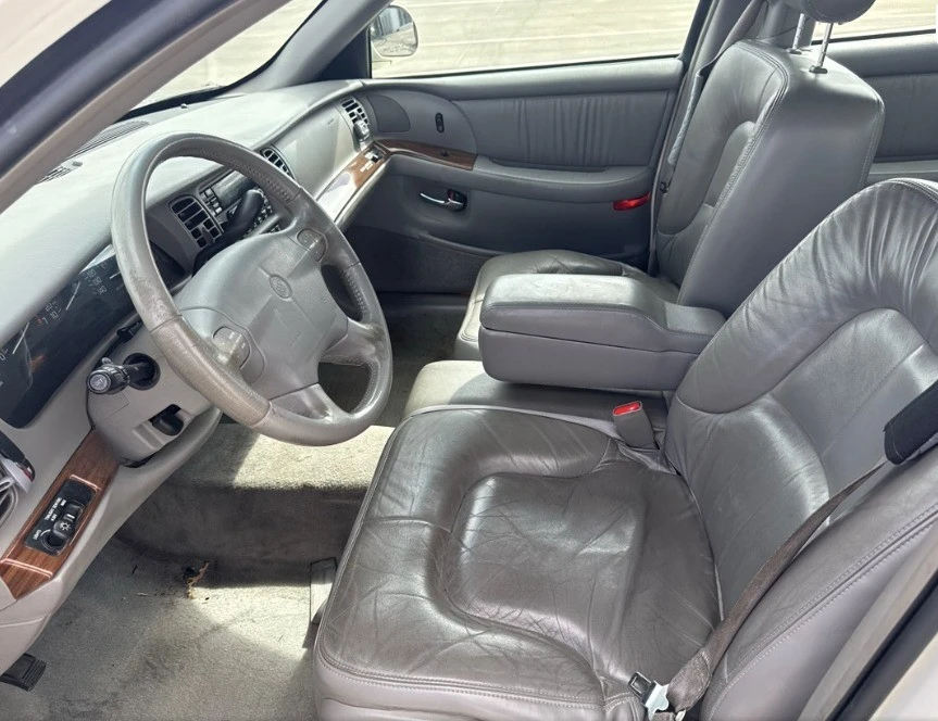 2002 Buick Park Avenue - Image 9 of 14