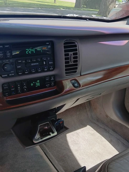 2002 Buick Park Avenue - Image 6 of 11