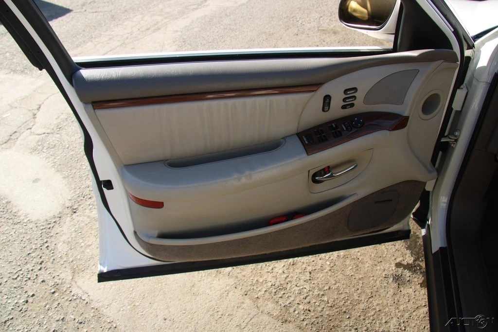 2002 Buick Park Avenue - Image 13 of 21
