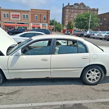 2002 Buick Park Avenue Ultra Sedan 4D