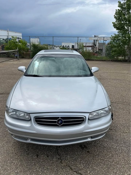 2002 Buick Regal - Image 3 of 11