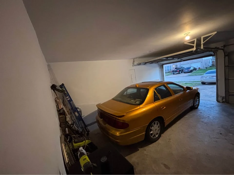 2002 Buick Regal - Image 3 of 4