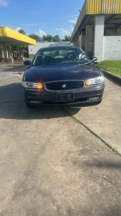 2002 Buick Regal - Image 2 of 10