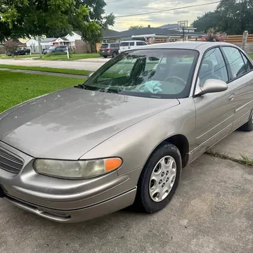 2002 Buick Regal LS Sedan 4D