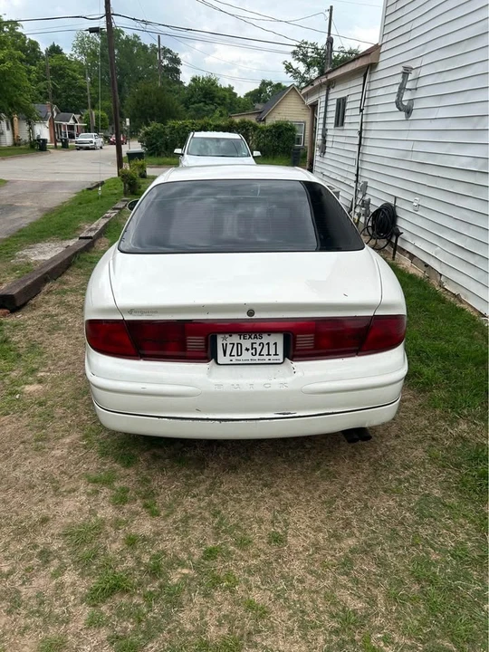 2002 Buick Regal - Image 3 of 5