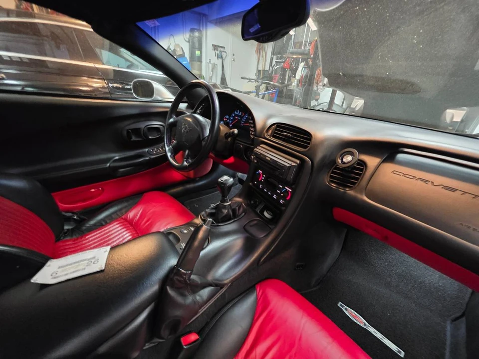 2002 Chevrolet Corvette C5 Z06 - Image 10 of 17