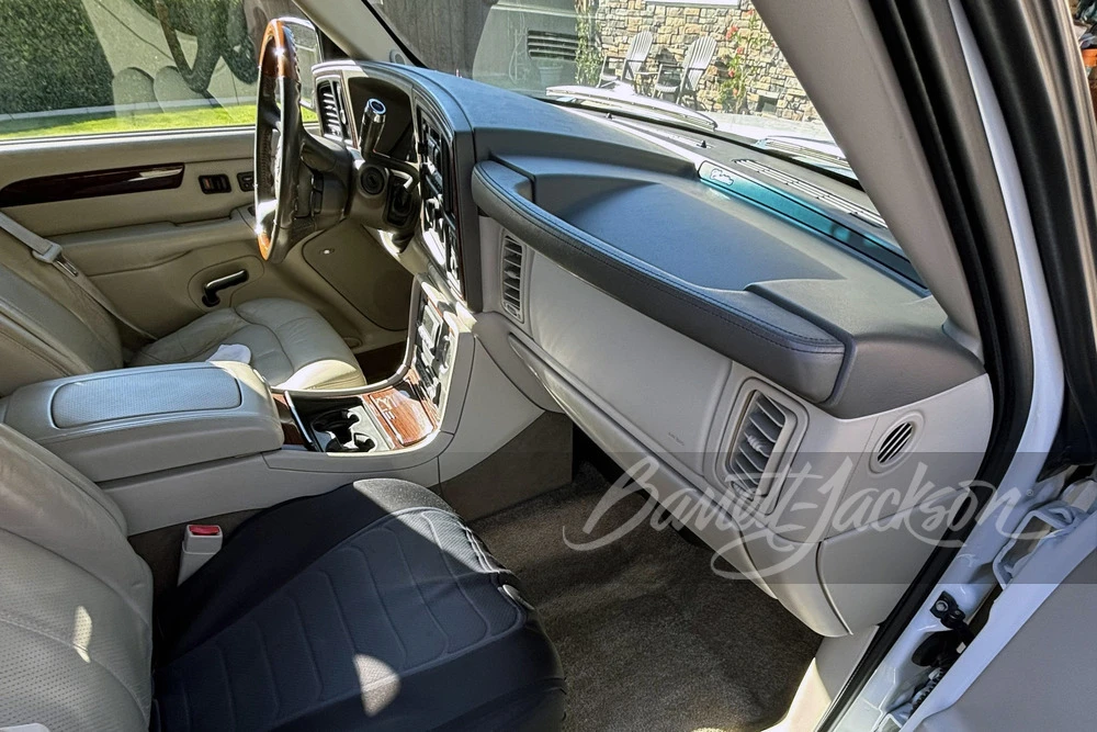 2002 Cadillac Escalade & EXT 2nd Gen - Image 3 of 23