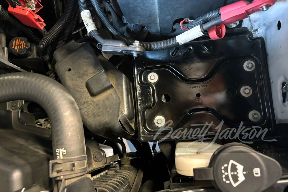 2002 Cadillac Escalade & EXT 2nd Gen - Image 12 of 23
