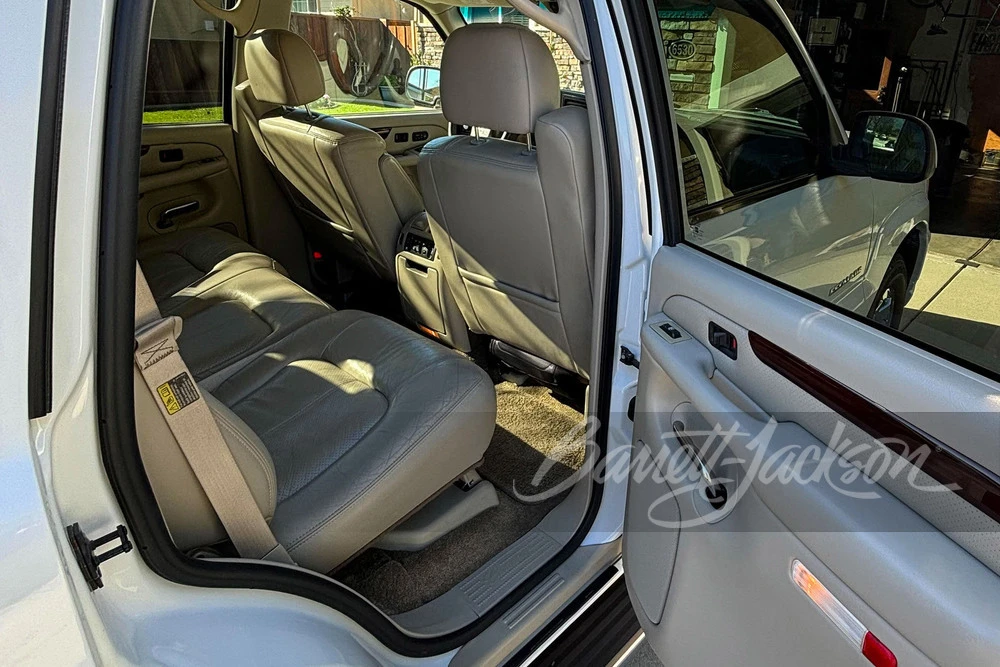 2002 Cadillac Escalade & EXT 2nd Gen - Image 15 of 23