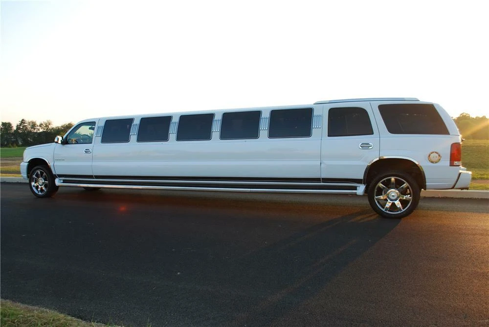 2002 Cadillac Escalade & EXT 2nd Gen - Image 5 of 5