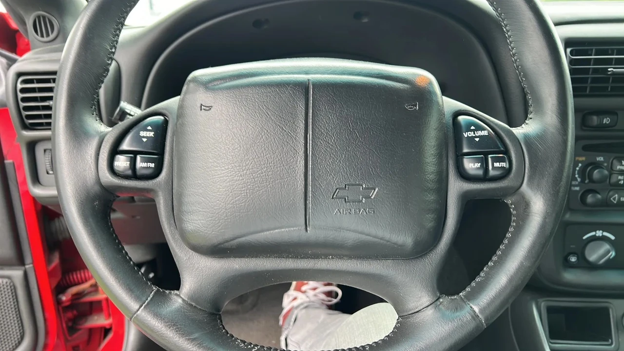 2002 Chevrolet Camaro 4th Gen - Image 19 of 31