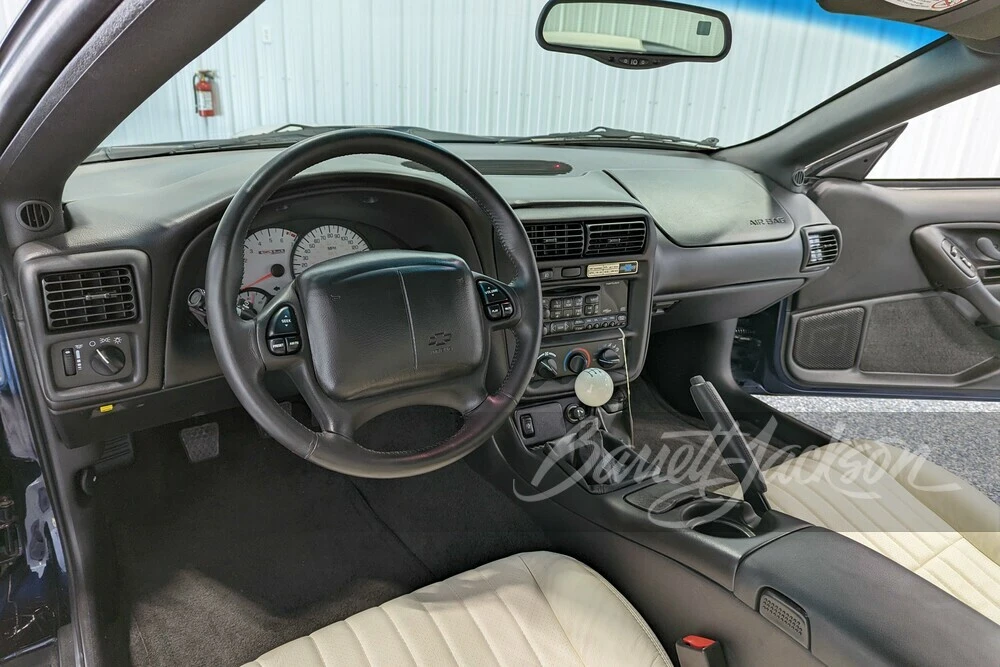 2002 Chevrolet Camaro 4th Gen - Image 9 of 16