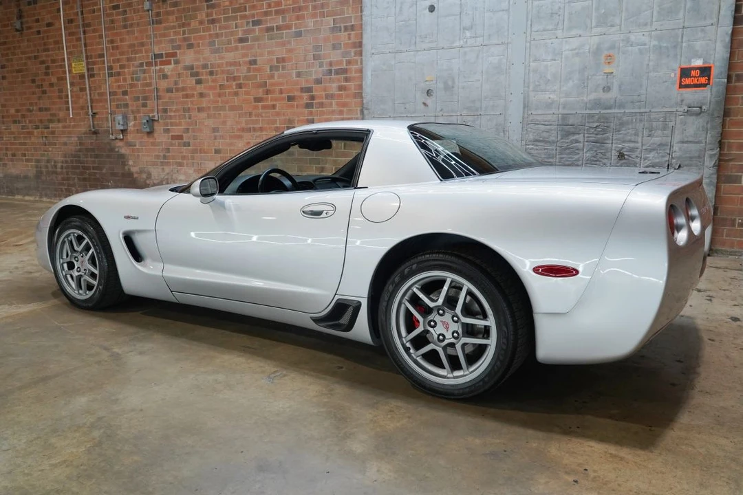 2002 Chevrolet Corvette C5 - Image 8 of 31