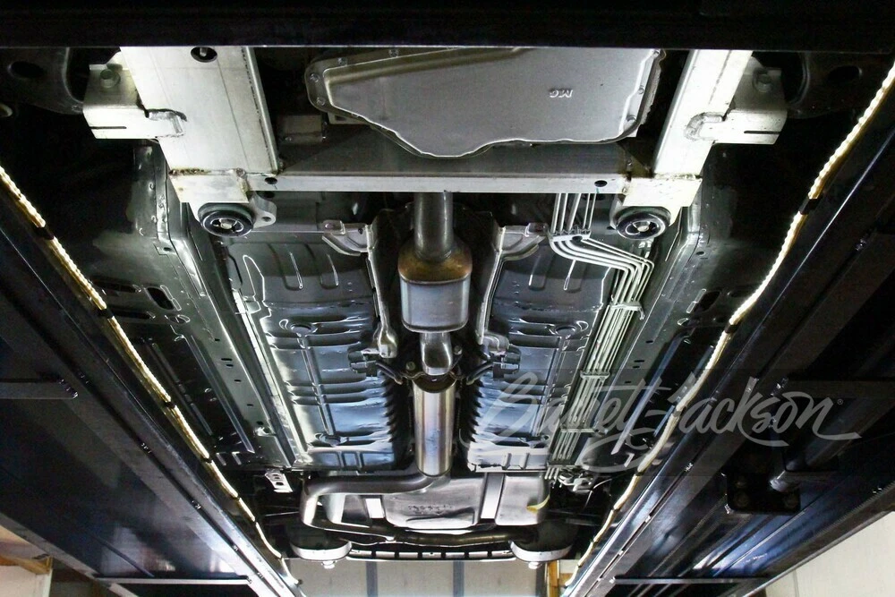 2002 Chevrolet Monte Carlo 6th Gen - Image 12 of 24