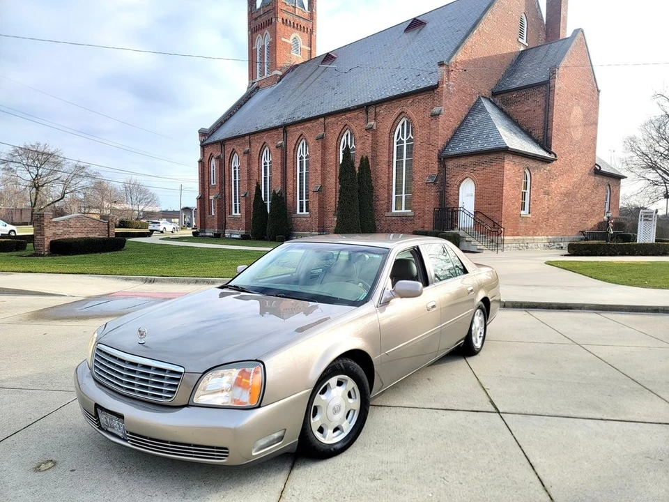 2002 Cadillac DeVille 8th Gen - Image 3 of 31