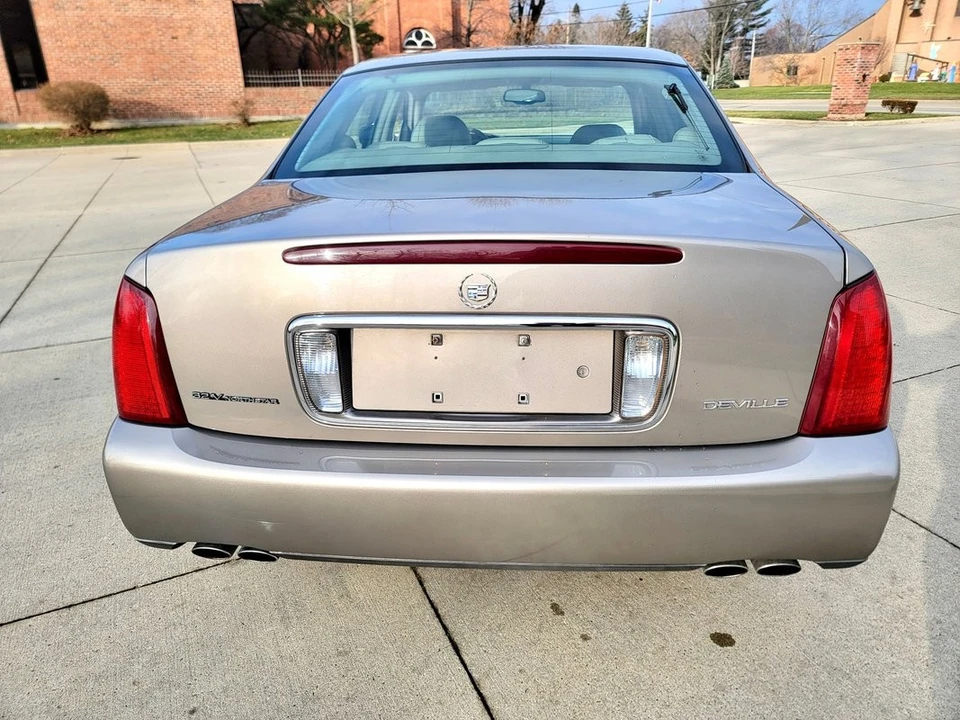 2002 Cadillac DeVille 8th Gen - Image 7 of 31