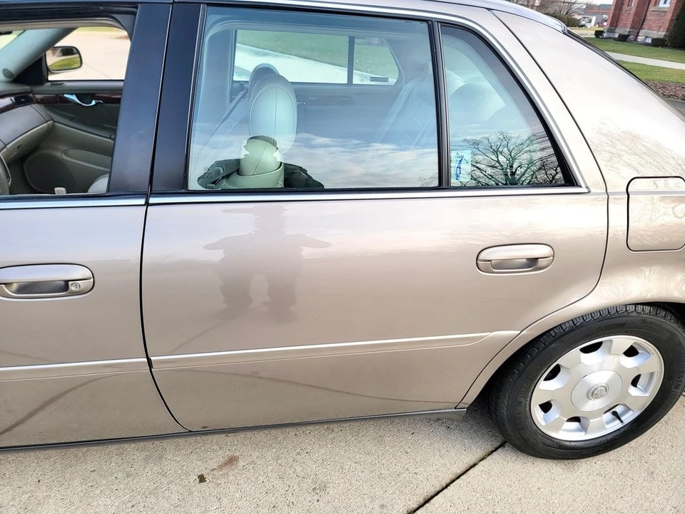 2002 Cadillac DeVille 8th Gen - Image 24 of 31