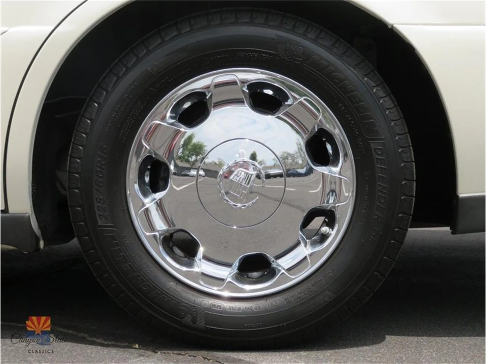 2002 Cadillac DeVille 8th Gen - Image 22 of 31
