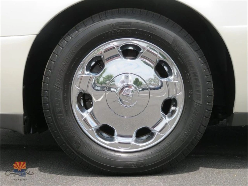 2002 Cadillac DeVille 8th Gen - Image 18 of 31