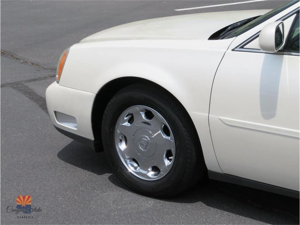 2002 Cadillac DeVille 8th Gen - Image 14 of 31