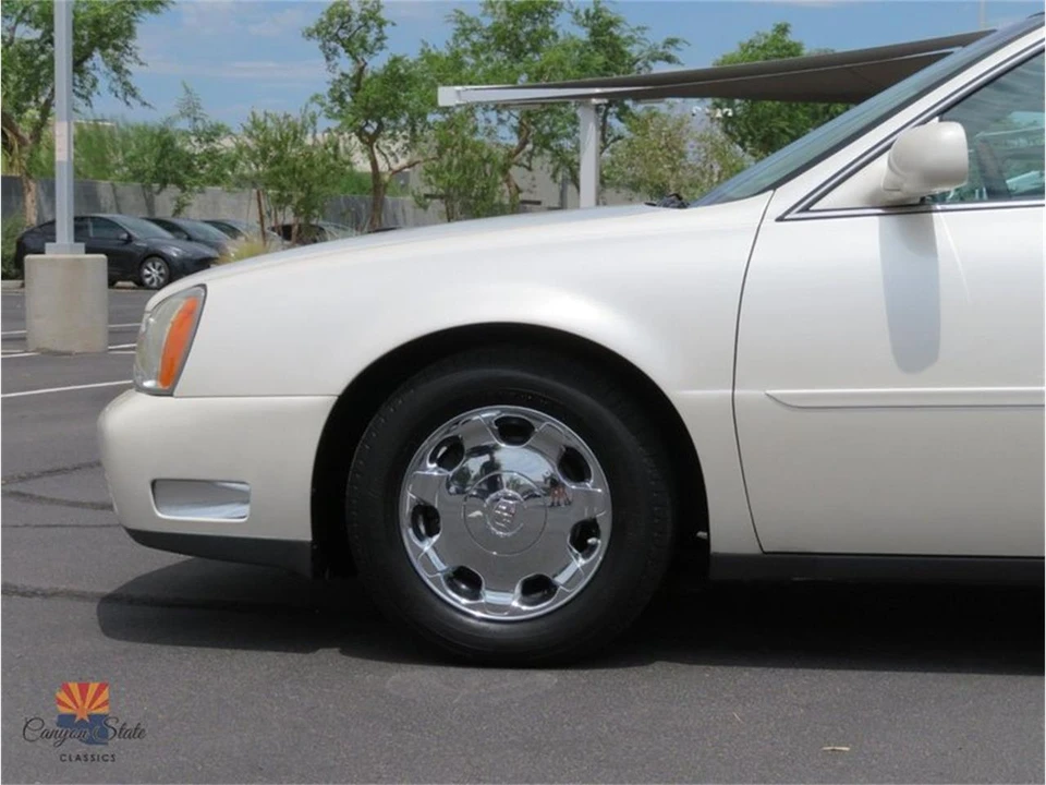 2002 Cadillac DeVille 8th Gen - Image 19 of 31