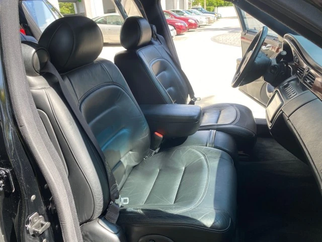 2002 Cadillac DeVille 8th Gen - Image 13 of 22