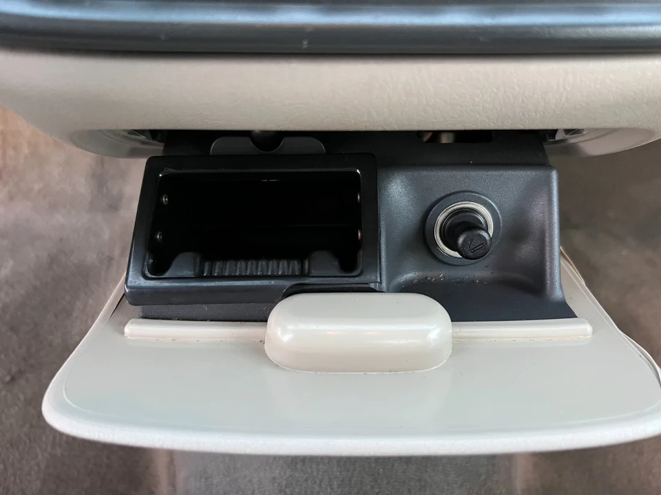 2002 Cadillac DeVille 8th Gen - Image 19 of 21