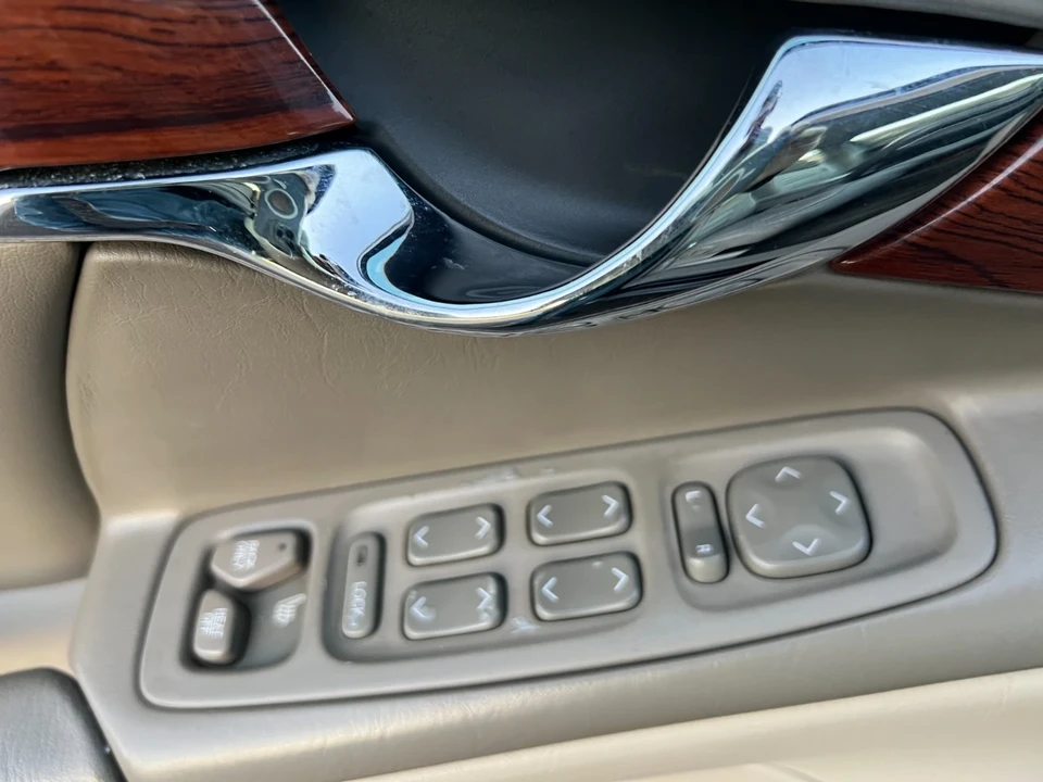 2002 Cadillac DeVille 8th Gen - Image 15 of 21