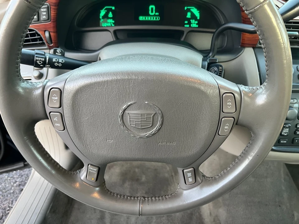 2002 Cadillac DeVille 8th Gen - Image 16 of 21