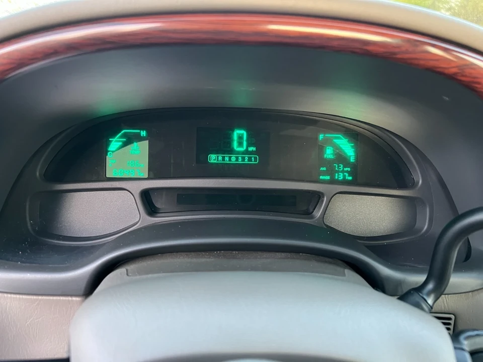 2002 Cadillac DeVille 8th Gen - Image 17 of 21