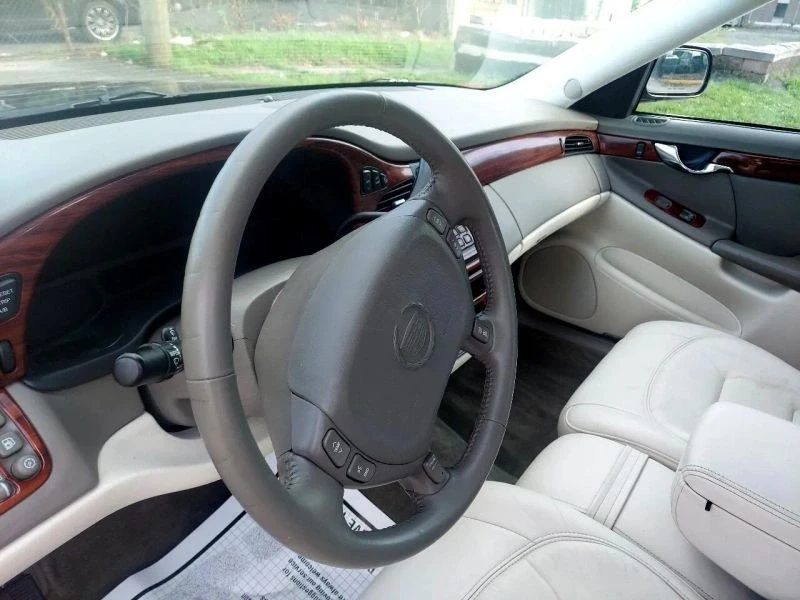 2002 Cadillac DeVille 8th Gen - Image 10 of 12